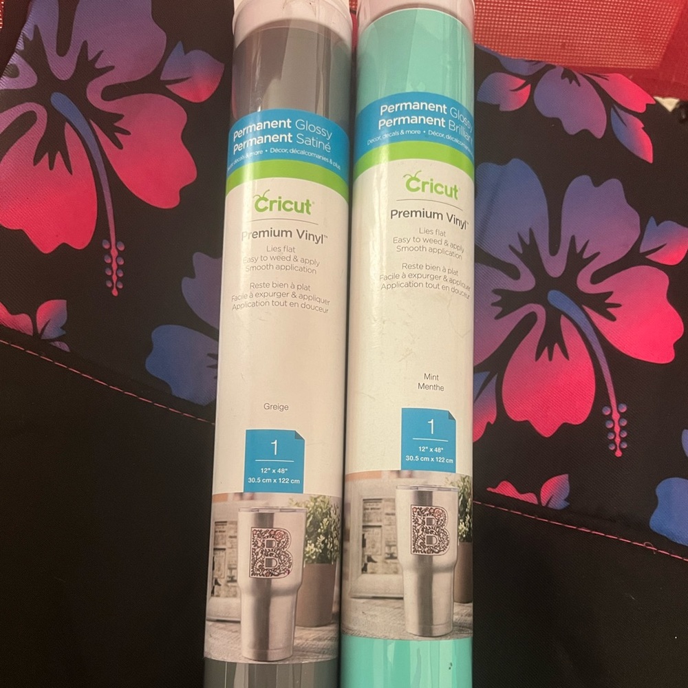 ✨ CRICUT VINYL BRAND NEW ✨